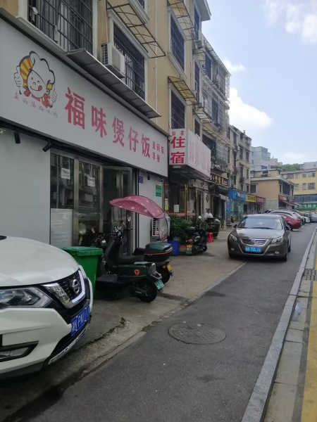 (火爆)日营3千左右省胸医院旁两大成熟小区餐馆转让Y8159 (火爆)日营3千左右省胸医院旁两大成熟小区餐馆转让Y8159