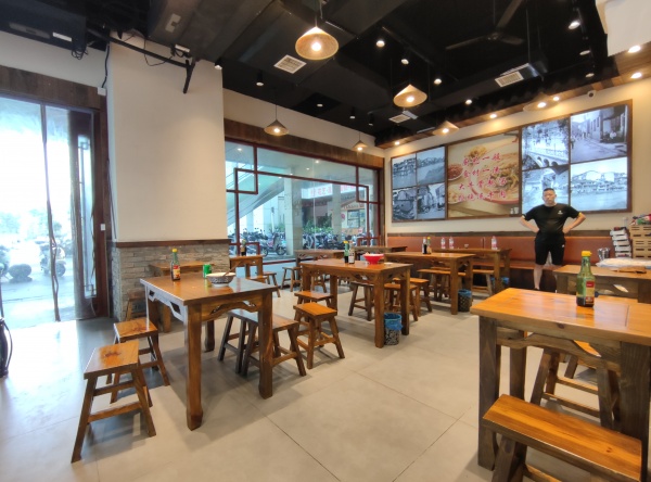 高档公寓写字楼下临街地铁口黄JIN拐角餐饮粉面转让Y8163 高档公寓写字楼下临街地铁口黄JIN拐角餐饮粉面转让Y8163