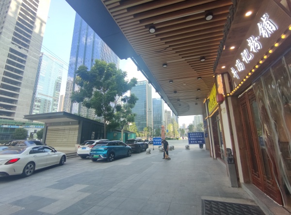 高档公寓写字楼下临街地铁口黄JIN拐角餐饮粉面转让Y8163 高档公寓写字楼下临街地铁口黄JIN拐角餐饮粉面转让Y8163