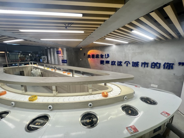 Y8196自带引流商圈 南门口 独栋餐饮门面优价转让(可空转 Y8196自带引流商圈 南门口 独栋餐饮门面优价转让(可空转