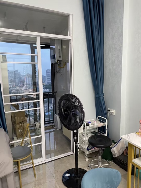 d8201急转1.2万天心区临近铁道学院1号线美甲店 d8201急转1.2万天心区临近铁道学院1号线美甲店