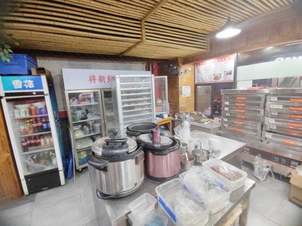 Y8216长沙火车站电脑城120平餐饮店优价转让 Y8216长沙火车站电脑城120平餐饮店优价转让