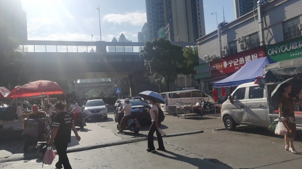 Y960急转!开福区菜市场十字路口卤味早餐小吃店优价转让 Y960急转!开福区菜市场十字路口卤味早餐小吃店优价转让
