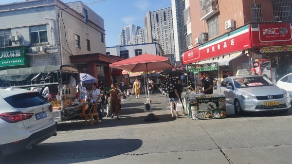 Y960急转!开福区菜市场十字路口卤味早餐小吃店优价转让 Y960急转!开福区菜市场十字路口卤味早餐小吃店优价转让