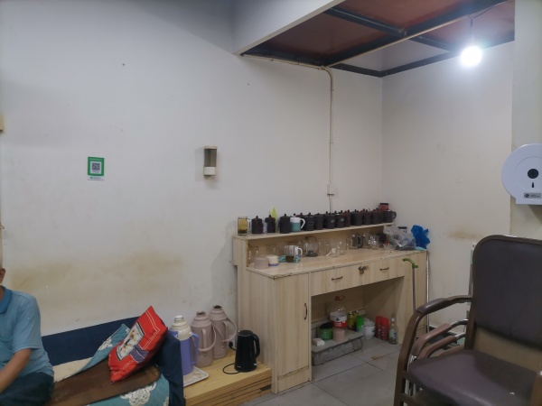 M954 日营千元雨花区小区临街一楼棋牌室(可转可租可联营) M954 日营千元雨花区小区临街一楼棋牌室(可转可租可联营)