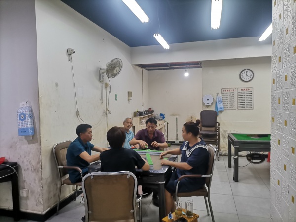 M954 日营千元雨花区小区临街一楼棋牌室(可转可租可联营) M954 日营千元雨花区小区临街一楼棋牌室(可转可租可联营)