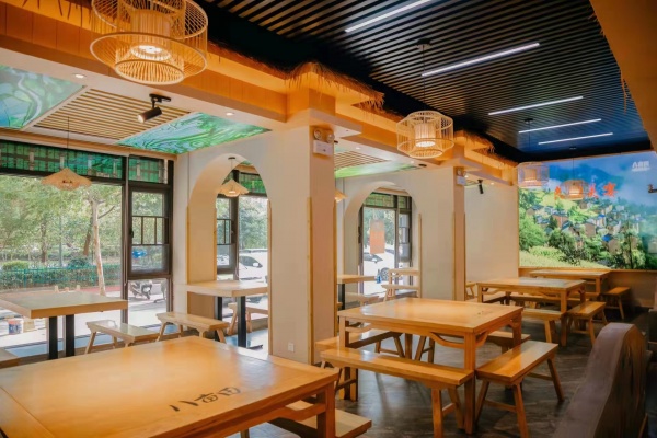 Y967星沙写字楼地铁口旁500平餐饮饭店优价转让 Y967星沙写字楼地铁口旁500平餐饮饭店优价转让