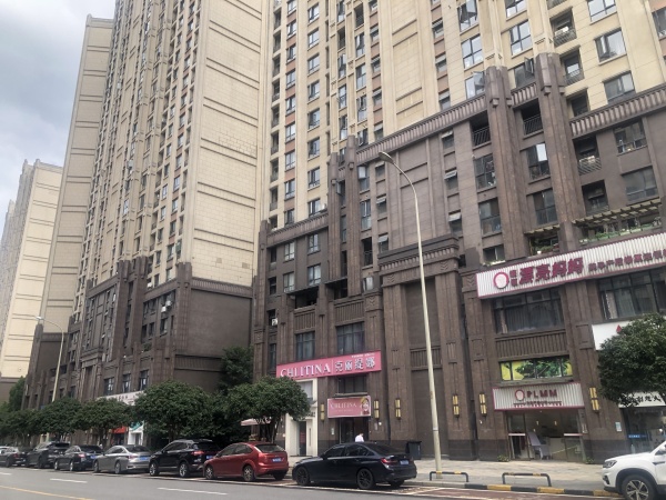 2.8w空转无限制梅溪湖高档小区出入口80平店面 Y9150 2.8w空转无限制梅溪湖高档小区出入口80平店面 Y9150