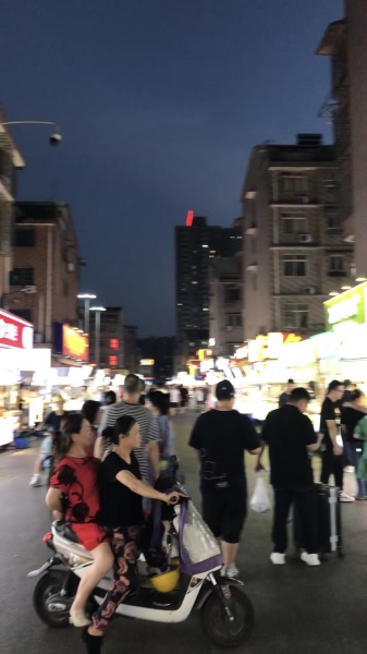 M9178 急转四方坪夜市入口拐角双门头30平粉面店 M9178 急转四方坪夜市入口拐角双门头30平粉面店
