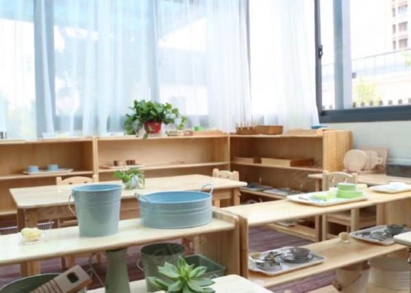 2万转让芙蓉区300平加户外200平场地托育早教转让Y244 2万转让芙蓉区300平加户外200平场地托育早教转让Y244