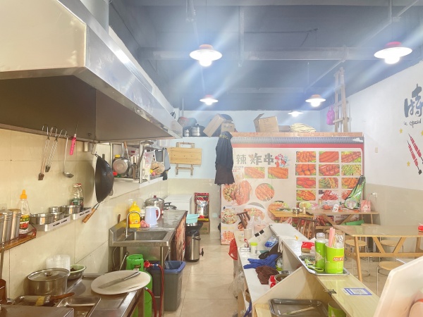 Y9262望城成熟小区商业街门口餐饮炸串店转让(可空转) Y9262望城成熟小区商业街门口餐饮炸串店转让(可空转)