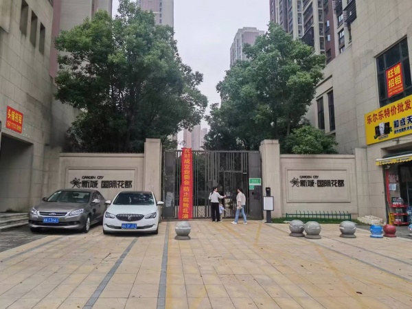 M9263 火爆5万急转小区正门口望城大型小区临街粉面店转让 M9263 火爆5万急转小区正门口望城大型小区临街粉面店转让