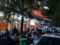 火爆！雨花区红星商圈写字楼内棋牌室转让（可办执照）D382