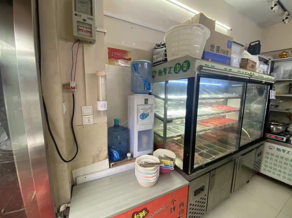 YA3天心区地铁口高校旁成熟小区门口4年泡菜老店优价转让 YA3天心区地铁口高校旁成熟小区门口4年泡菜老店优价转让