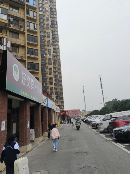 YA101无需转让费 w人高档成熟小区出入口临街底商生鲜店转让 YA101无需转让费 w人高档成熟小区出入口临街底商生鲜店转让