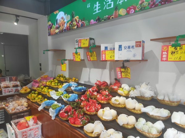 YA122芙蓉区长房白沙湾小区头铺水果店低价转让(可空转) YA122芙蓉区长房白沙湾小区头铺水果店低价转让(可空转)