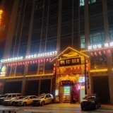 GA124望城区大汉金桥金桥市场临街二楼500平平均 30 万左右餐馆低价优转
