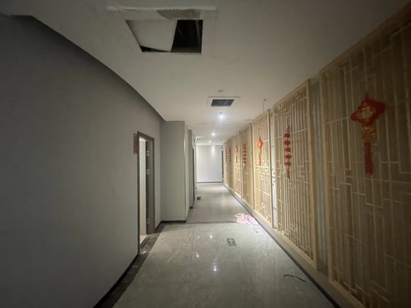 MA195 房东直租雨花区雨花亭韶山中路450平美容培训场地 MA195 房东直租雨花区雨花亭韶山中路450平美容培训场地