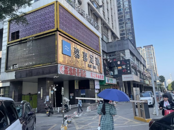 MA195 房东直租雨花区雨花亭韶山中路450平美容培训场地 MA195 房东直租雨花区雨花亭韶山中路450平美容培训场地