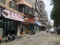 火爆!天心区金桂商业街双门头70平烧鹅店优价转让YA206