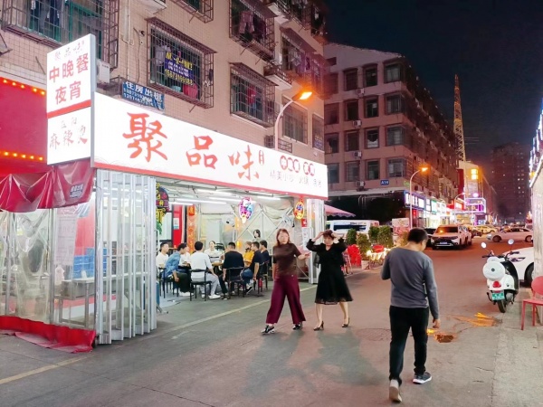 MA212 个人16.8万急转星沙大型社区美食街主干道夜宵店 MA212 个人16.8万急转星沙大型社区美食街主干道夜宵店