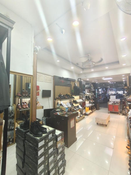 MF47 空转!芙蓉区扬帆小区正门口46平店铺(除餐饮明火) MF47 空转!芙蓉区扬帆小区正门口46平店铺(除餐饮明火)