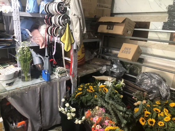 生意火爆!雨花区洞井商贸城品牌连锁花店优价转让YF59 生意火爆!雨花区洞井商贸城品牌连锁花店优价转让YF59