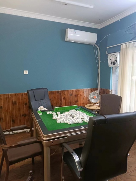 YF58 急转急转6万急转万家丽地铁口7个包厢棋牌室转让(方便停车) YF58 急转急转6万急转万家丽地铁口7个包厢棋牌室转让(方便停车)