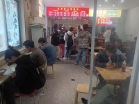 YF69（好位置好门面）涉外经济学院内餐饮猪脚饭旺铺转让