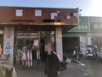 MF127 雨花区农贸市场内25平服装店低价急转（可空转）