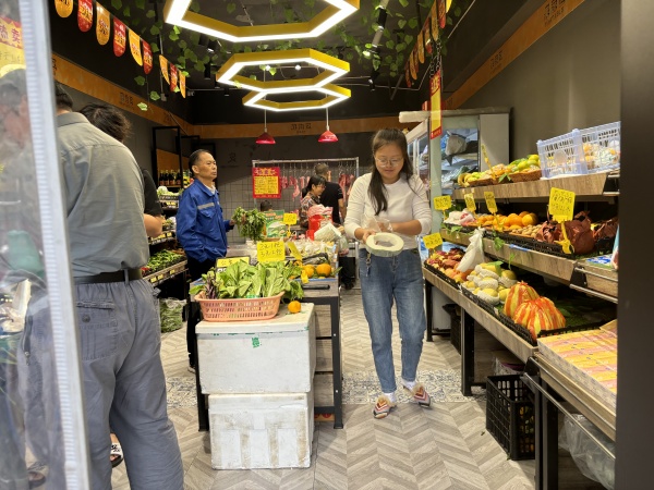 MF133 空转!学校门口 天心区大型社区41平店铺空转 无限制 MF133 空转!学校门口 天心区大型社区41平店铺空转 无限制