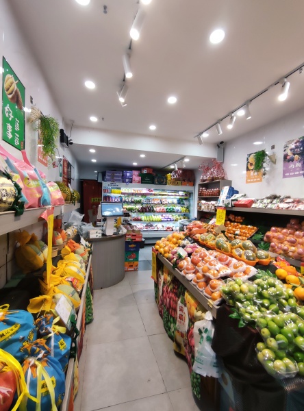 YF182两所xue校旁边公交车站对面大型小区临街水果店优转YF182 YF182两所xue校旁边公交车站对面大型小区临街水果店优转YF182