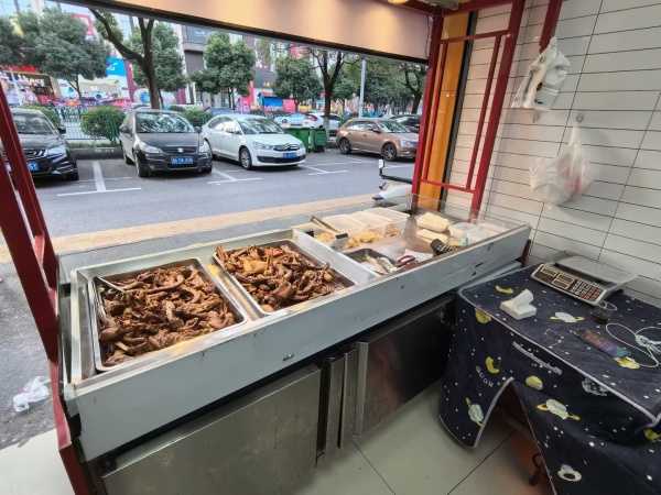 MF200 急转雨花区新星小区北门商场对面临街小吃店 MF200 急转雨花区新星小区北门商场对面临街小吃店