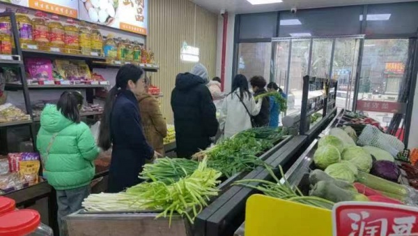 dF131雨花区高档小区生鲜水果优价转让 dF131雨花区高档小区生鲜水果优价转让