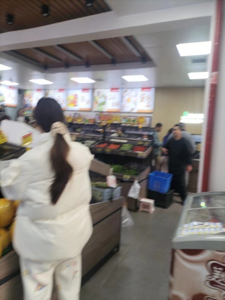 dF131雨花区高档小区生鲜水果优价转让 dF131雨花区高档小区生鲜水果优价转让