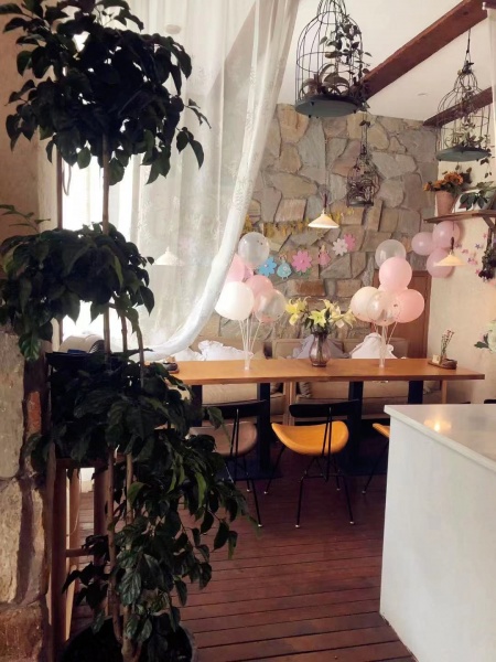 MK61 市中心步行街临街独栋220平餐饮转让(空转无限制) MK61 市中心步行街临街独栋220平餐饮转让(空转无限制)