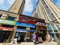 YK113望城区万人大型成熟小区临街底商空门面优价转让