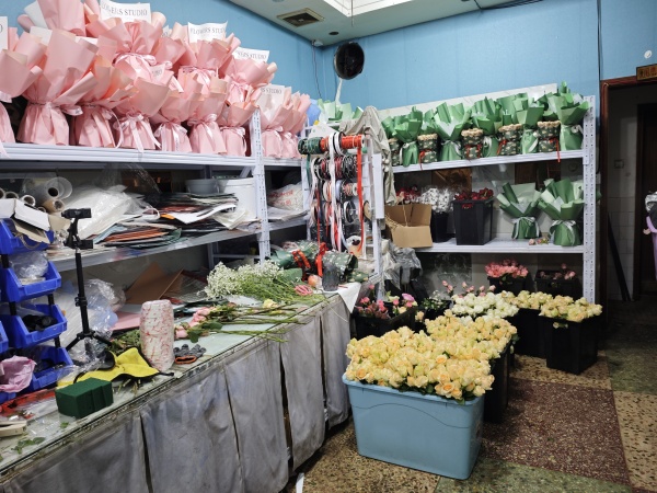 生意火爆!雨花区洞井商贸城品牌连锁花店优价转让YF59 生意火爆!雨花区洞井商贸城品牌连锁花店优价转让YF59
