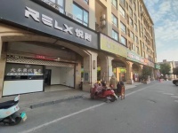 YK224房东直租！开福区丝茅冲地铁口临街门面出租