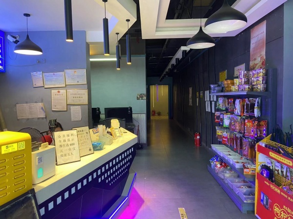 84167 成熟小区一楼商铺八百个平方,可分租可整租 84167 成熟小区一楼商铺八百个平方,可分租可整租