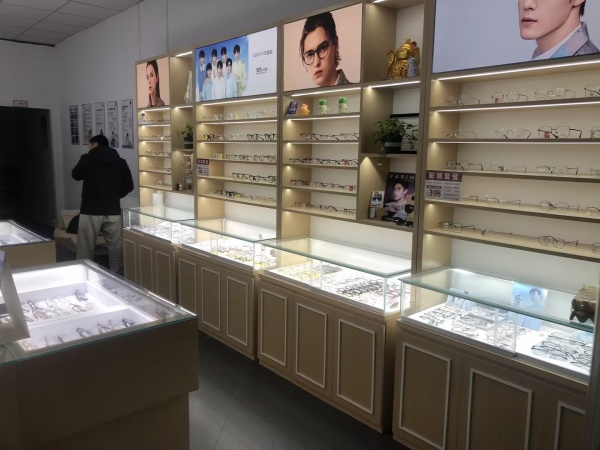 (已转)54179眼镜店低价空转做餐饮等无行业限制 (已转)54179眼镜店低价空转做餐饮等无行业限制