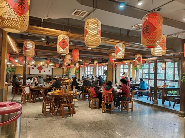 84197 日营1万+雨花区公交新村550平餐饮店带燃气低价转让 84197 日营1万+雨花区公交新村550平餐饮店带燃气低价转让