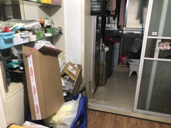 84228 捡漏!成熟商圈小区独家兔喜快递优价转让可空转 84228 捡漏!成熟商圈小区独家兔喜快递优价转让可空转