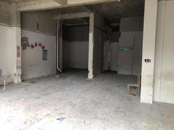 64238开福区高档小区出入口104平旺铺房东直租无行业限制! 64238开福区高档小区出入口104平旺铺房东直租无行业限制!