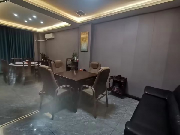 已转)54247多个小区围绕临街餐馆4万急转 已转)54247多个小区围绕临街餐馆4万急转