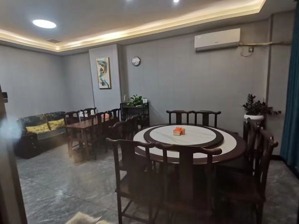 已转)54247多个小区围绕临街餐馆4万急转 已转)54247多个小区围绕临街餐馆4万急转