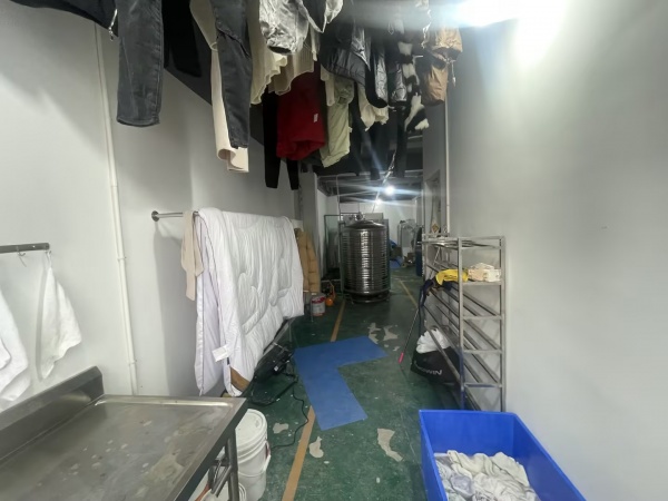 84327 5万急转!雨花区高档小区壹家品牌干洗店优价转让 84327 5万急转!雨花区高档小区壹家品牌干洗店优价转让