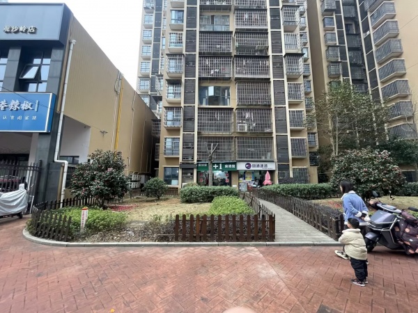 84348 天天火爆岳麓区日派件600妈妈驿站棋牌室可做饭转让 84348 天天火爆岳麓区日派件600妈妈驿站棋牌室可做饭转让