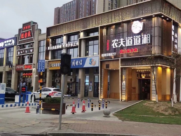 (已租)84374 房东直租!无转让费!芙蓉区万国城小区450平临街旺铺直租带天然气 (已租)84374 房东直租!无转让费!芙蓉区万国城小区450平临街旺铺直租带天然气