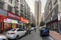 543109万人安置小区两所大学旁50平临街餐馆优价转让